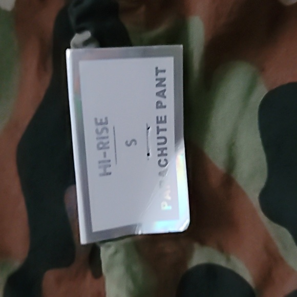 Cargo Parachute Camo Pants - Picture 7 of 8